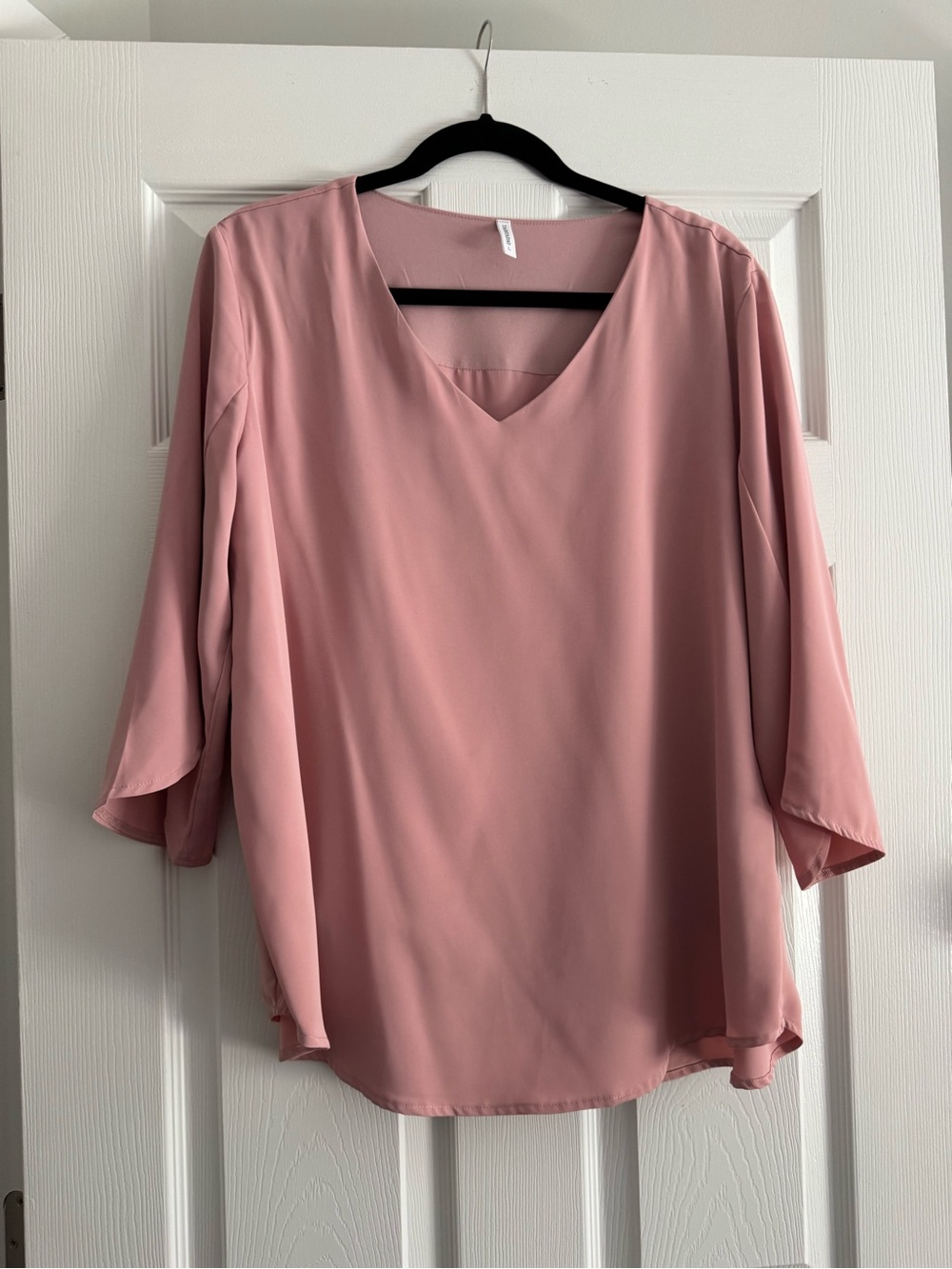 Relaxed V-Neck Tunic in Dusty Rose